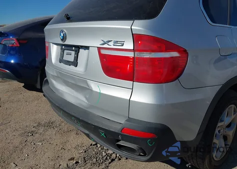 2009 BMW X5 xDrive48I from USA, damaged, VIN 5UXFE83509L308863